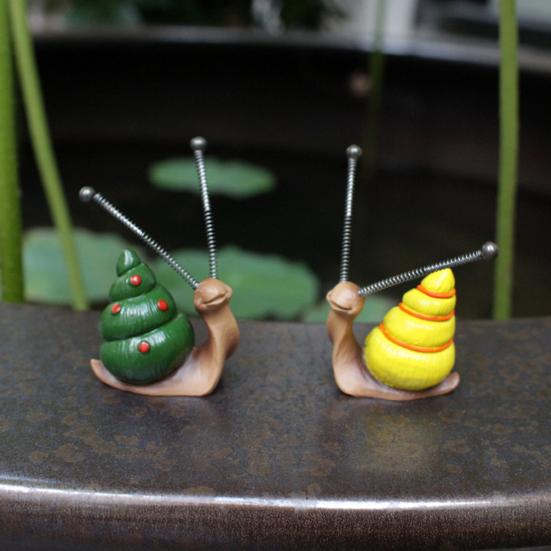 4Pcs Colorful Snail Figurine Spring Tentacles Snail Statue Resin Animal Sculpture Outdoor Garden Lawn Yard Flower Pot Decoration Ornament