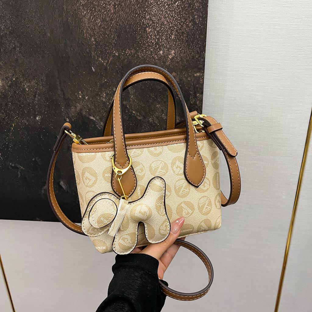 New fashionable high-end dishes contrasting color basket bag portable shoulder crossbody trendy women's bag