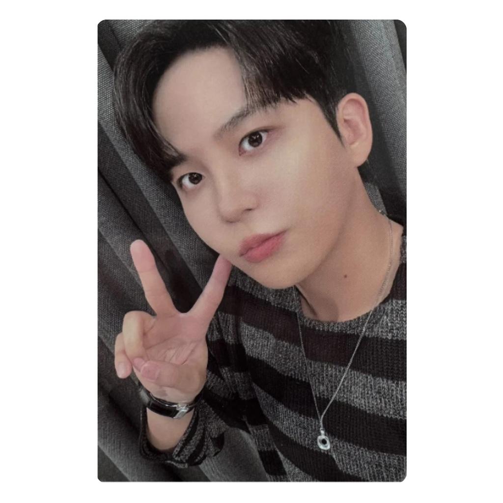 PRZEDSPRZEDAŻ 13. MINI ALBUMU ATEEZ GOLDEN HOUR : Część 4 KARTKA ZE ZDJĘCIEM POCA JAPAN POB OFICJALNA