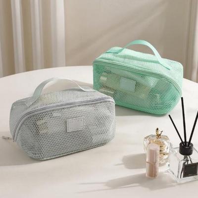 Herramientas y accesorios – Estuches y neceseres para cosméticos