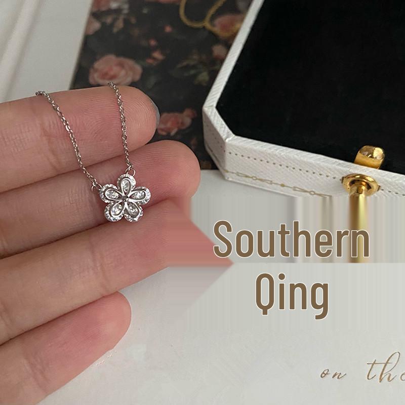 Zirconia Forest Style Flower Necklace - Petite Luxury Pendant, Elegant Small Floral Design, Perfect Gift for Women Zirconia Flower Necklace [Platinum]