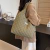 Tote bag women's popular new large capacity rhombus embroidery shoulder bag student class bag commuter tote bag