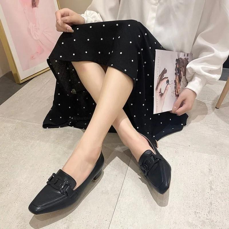 Fashion 2024 Soft Leather Middle Heel Women Shoes Square Buckle Thick Heel Females Shoes Fashion Leisure Spring Ladies Dress Pumps Size