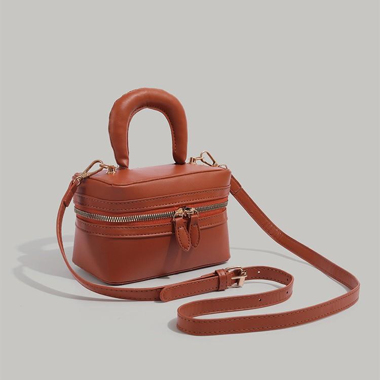 Korean Version Mini Box Small Bag 2024 New Handbag for Women Simple Shoulder Bag Fashion Versatile Crossbody Bag