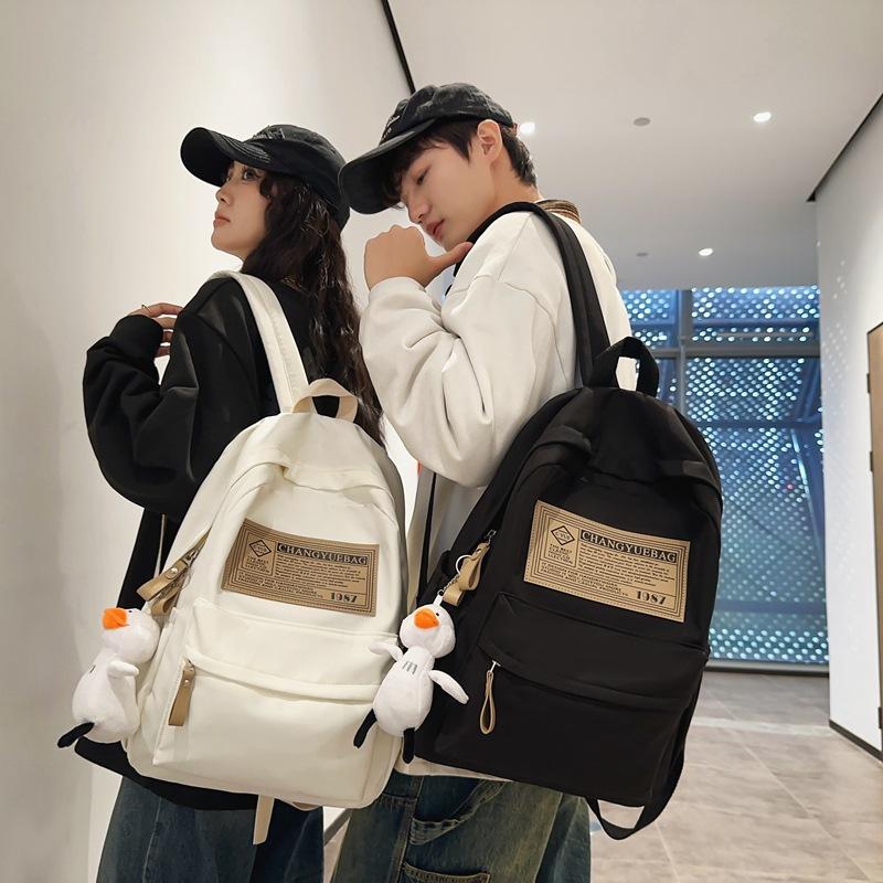 Winter Neuer Einfarbiger Studentenrucksack mit Großer Kapazität Street Fashion Aufgewerteter Outdoor Doppel-Schulter-Rucksack