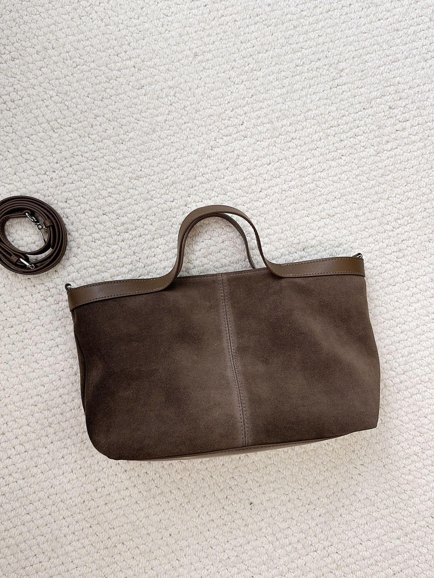 

2026 And New Style Small Crowd Retro Cowhide Messenger Bag Fashionable And Warm Vintage Casual Single Shoulder Crossbody Handbag For Women 28x12x20cm серый