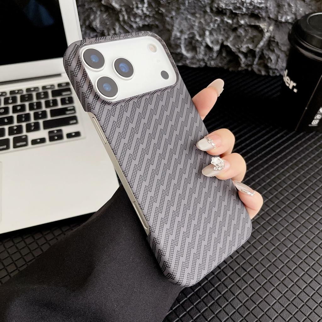 Slim Smooth-touch Frameless Carbon Fiber Texture Case For IPhone 17Pro Max Air 16E 15 14 13 12 Plus Water Ripple Anti-Drop Cover