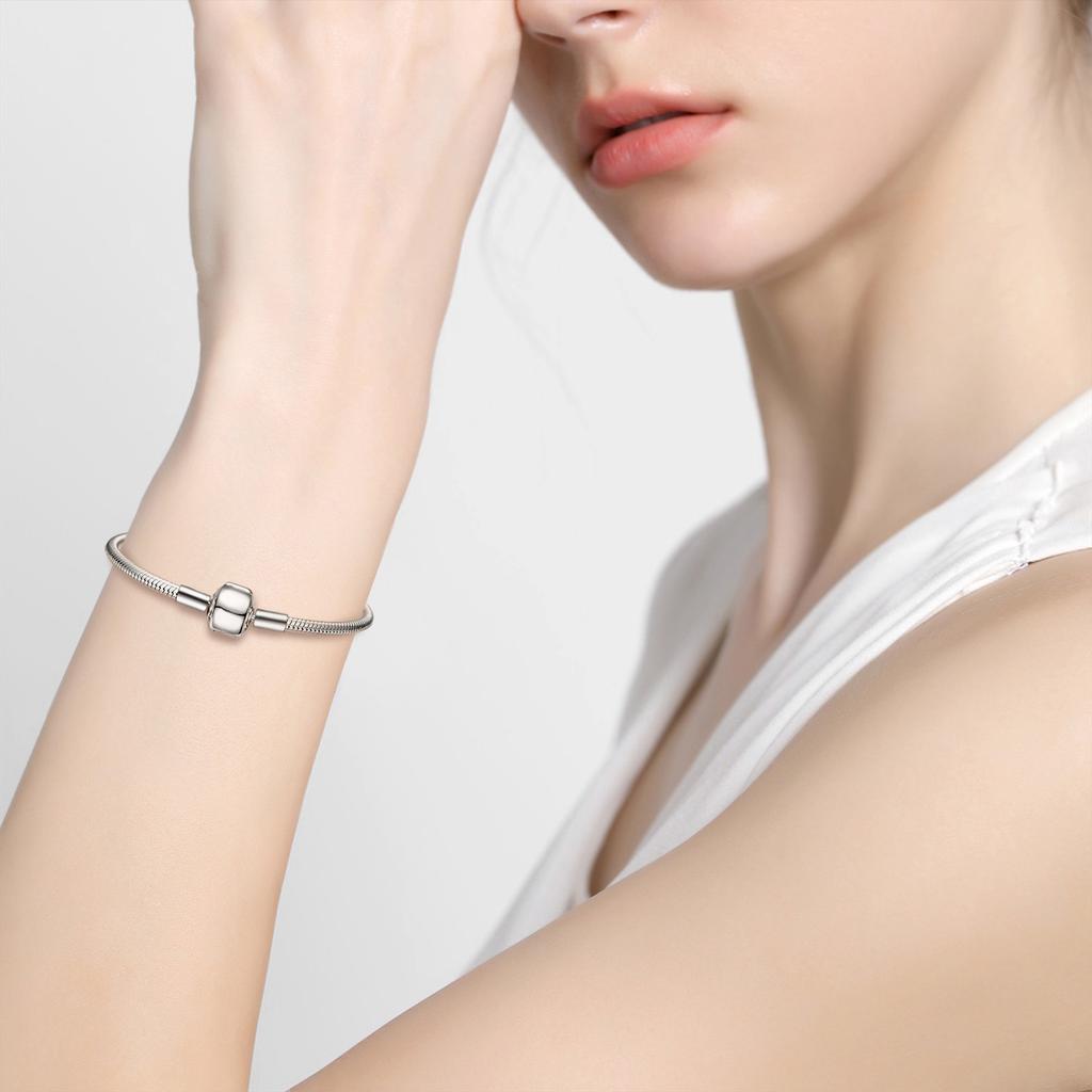 Copper Authentic Heartshaped Square Round Clasp Snake Chain Charming Bracelets Fien Jewellery for Women High Quality
