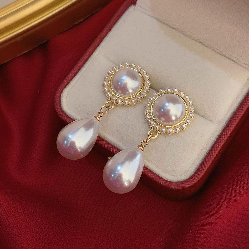 2025 New French Pearl High-End Luxury Earrings for Women - Unique Niche Design, Hot-Selling Studs