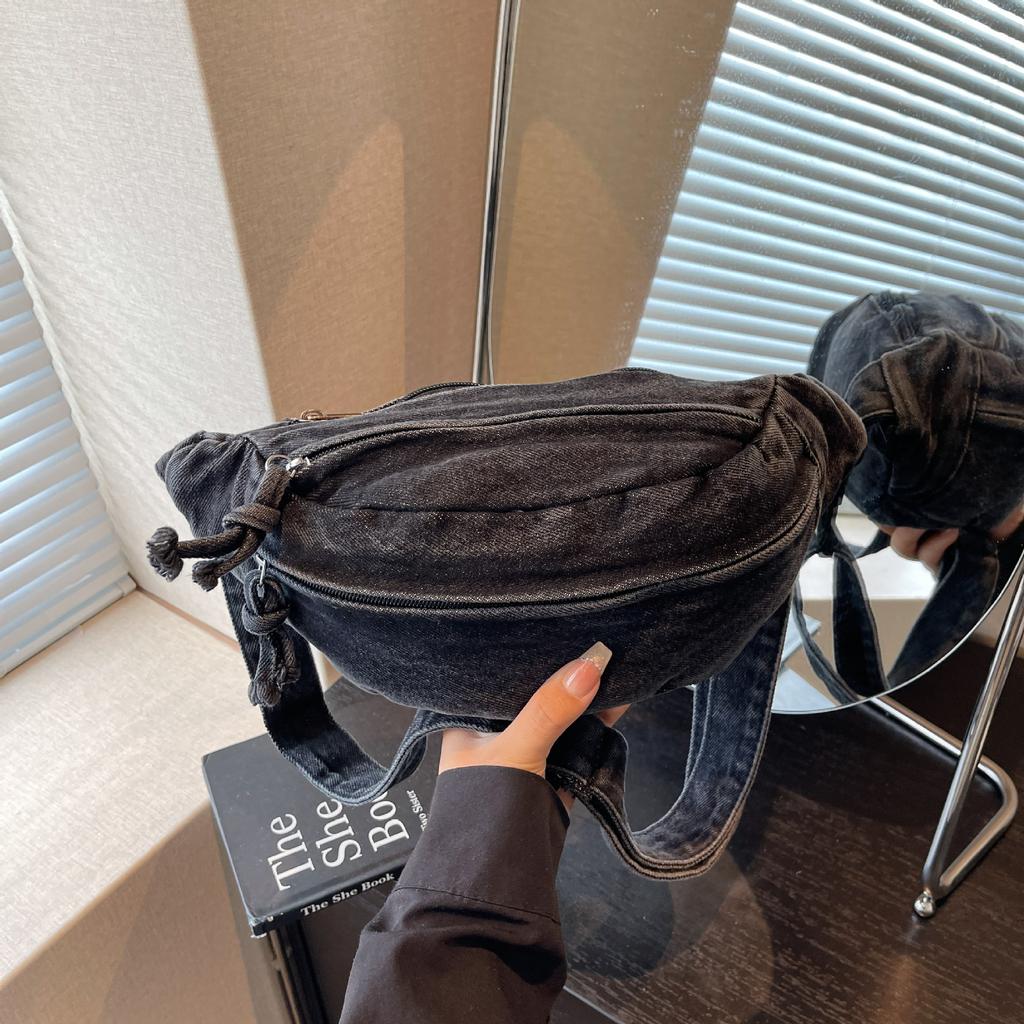 Denim bag women's large-capacity new summer niche messenger bag sports breast bag