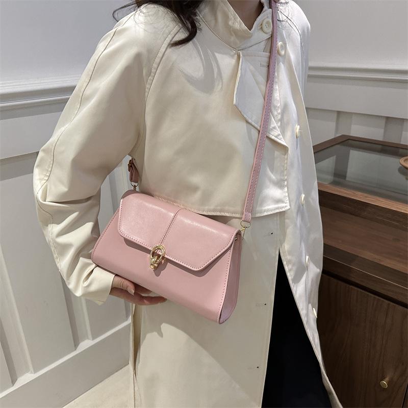 Underarm Small Square Bag Fashion Messenger Bag 2025 New Retro Fashion Beautiful Autumn Trend Niche Design Women's Bag