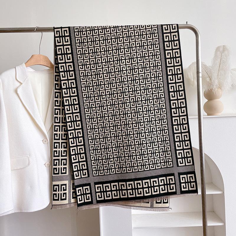 Imitation Cashmere Scarf Versatile Camellia Four-leaf Clover Thermal Air Conditioner Shawl with Fashionable Scarf