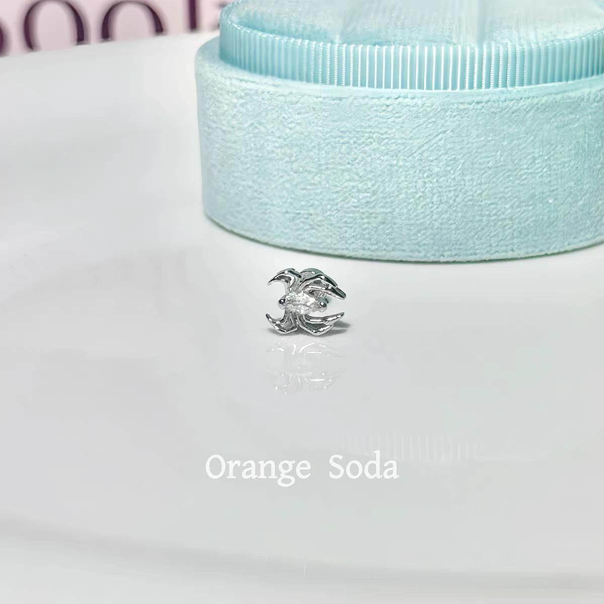 Ретро Темный Паук Цирконий Титановая Сталь Серьга-гвоздик