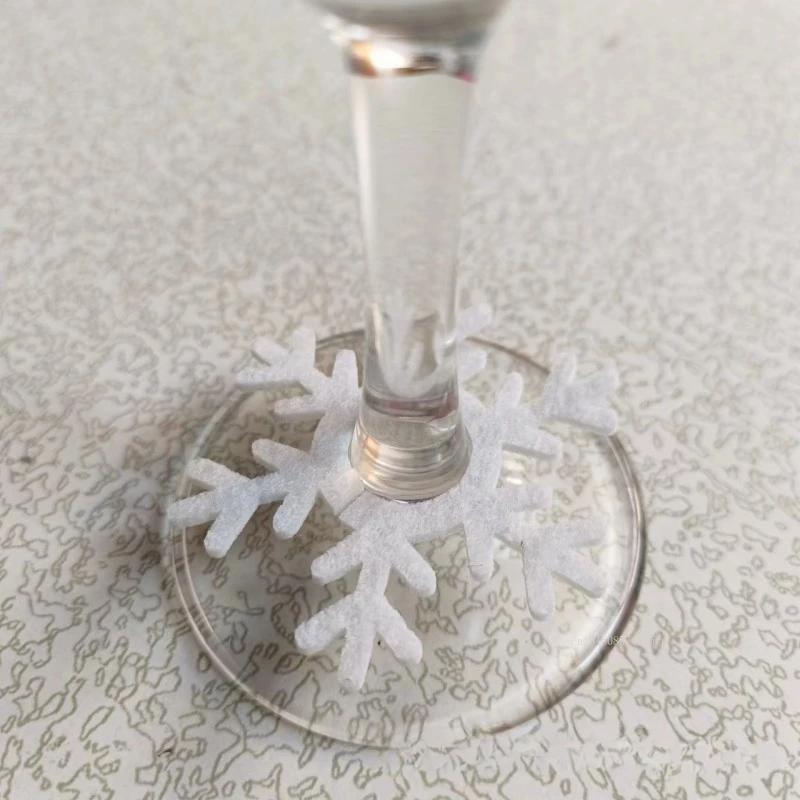 Christmas Wine Glass Decorations Goblet Pendant Accessories Elk Christmas Tree Snowman Gingerbread Man Christmas Hat 1pc