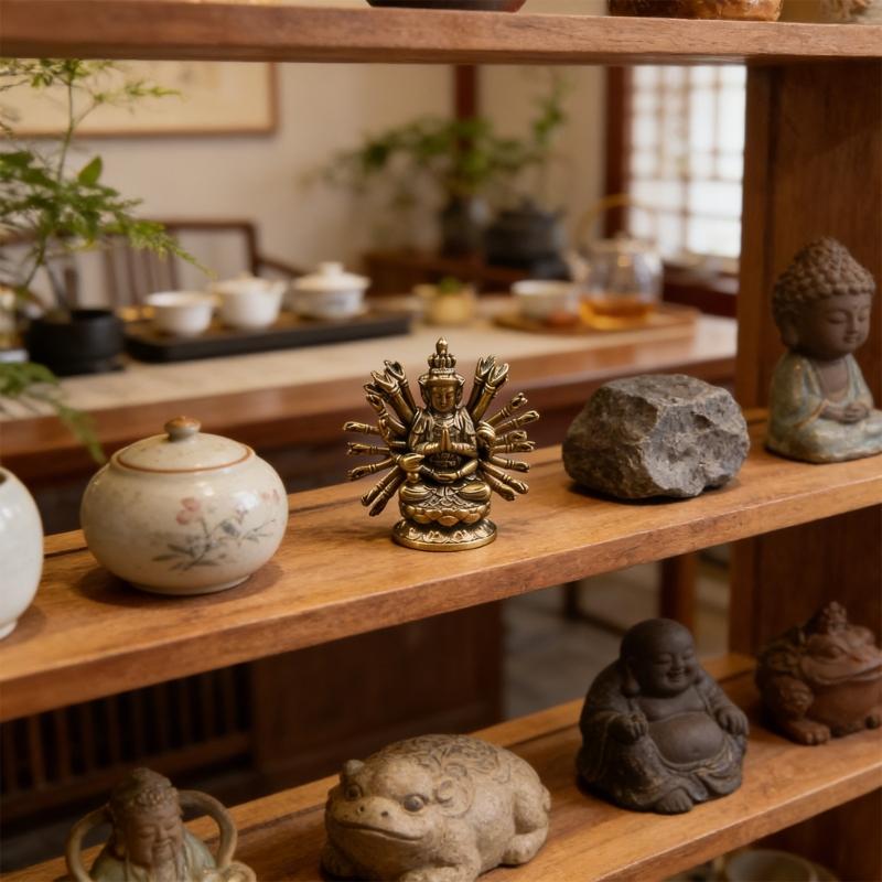 Elegant Brasses Thousand Hands Guanyin Statue Buddhist Decors For Home Office Meditations Space Spiritual Gift Ornament