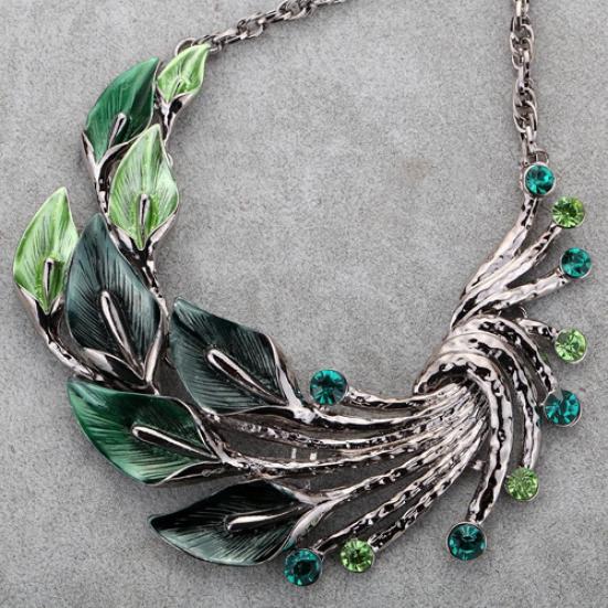 Retro Tibetan Leaf Peacock Crystal Rhinestone Drop Earrings Short Necklace Set