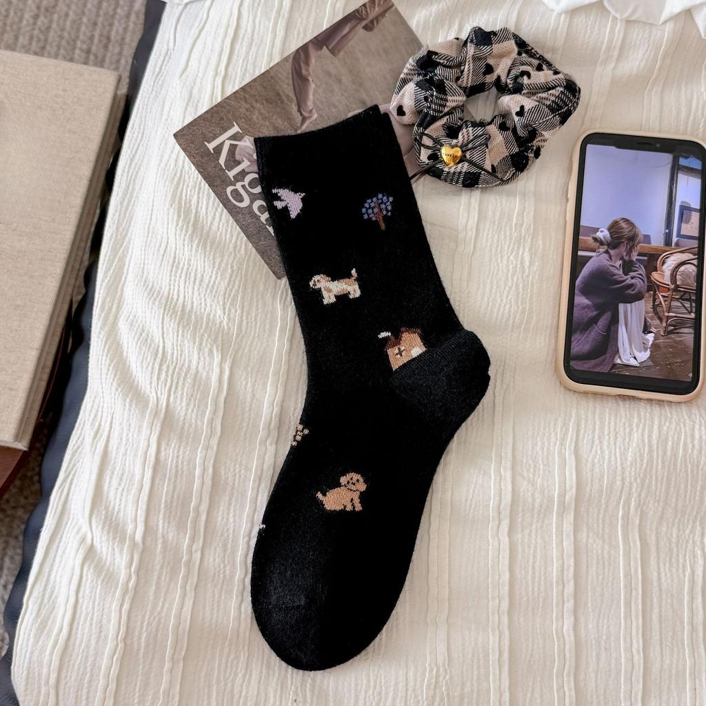 Ladies Autumn and Winter Warm New Simple Cartoon Lovely Wool Boneless Tube Pile Socks