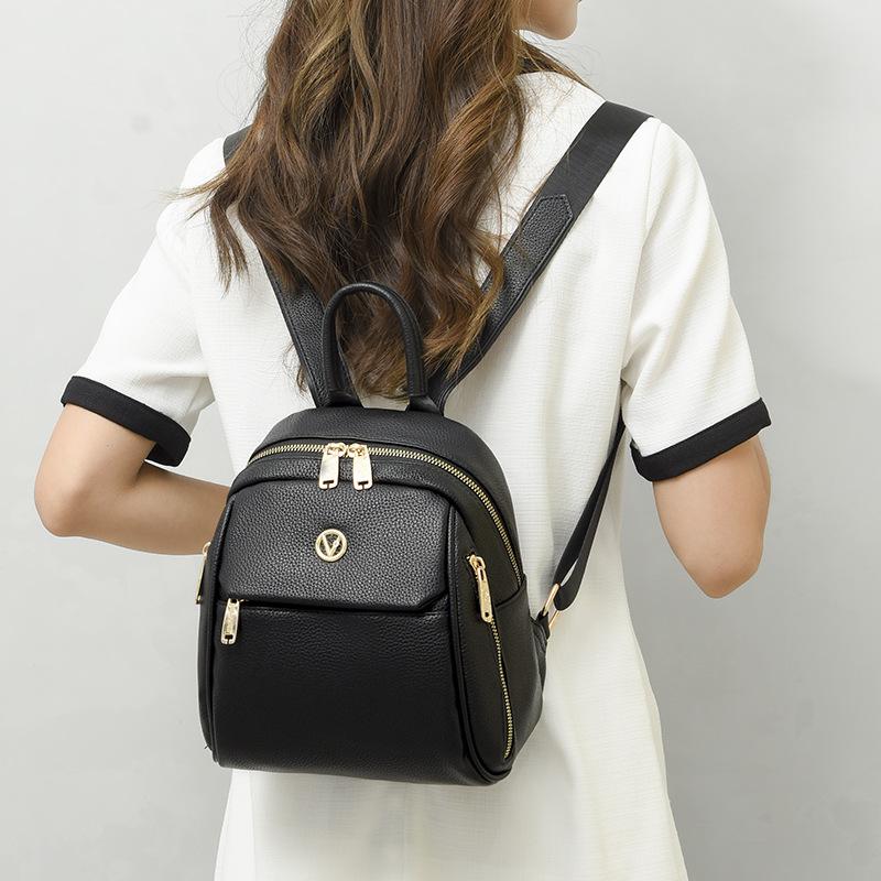 Solid-color Soft Leather Ladies' Fashionable Backpack, High-end Travel Mini Simple Trendy Ladies' Shoulder Bag