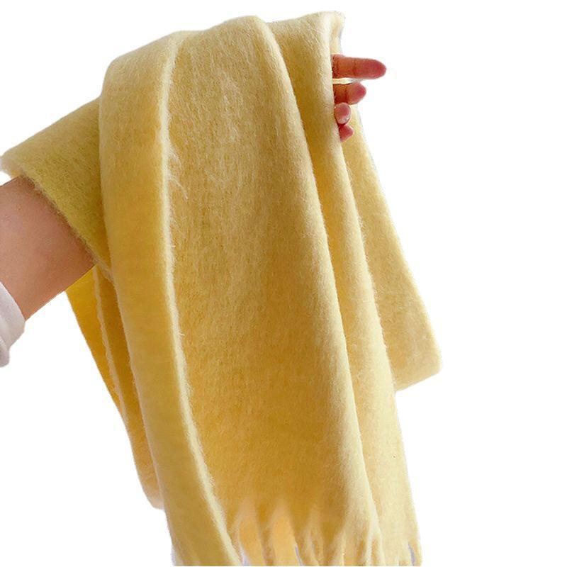 Sciarpa da donna spessa e soffice in stile coreano: Colore Solido, Imitazione Cashmere, Scialle Caldo da Collo Versatile per Autunno/Inverno 2023.