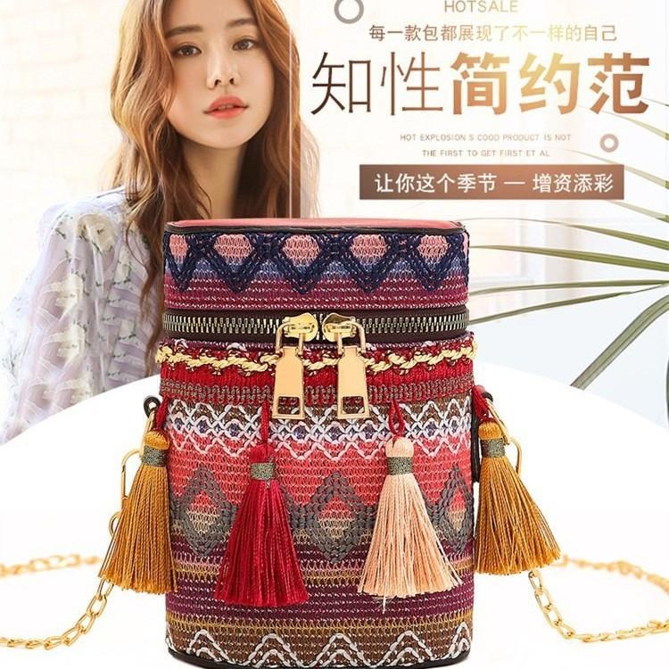 Fashion Bohemian Ethnic Style Women's Straw Woven Shoulder Messenger Bag Retro Casual Tassel Bucket Bag