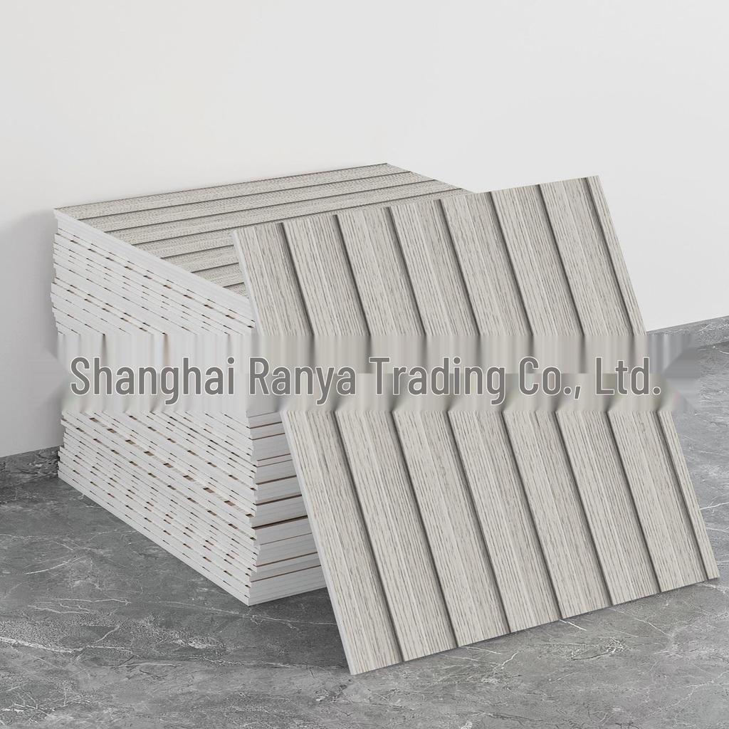 Fliesenimitat 3D Wandaufkleber: Selbstklebende Aluminium-Kunststoff-Paneele für Badezimmer- und Küchenrenovierung.