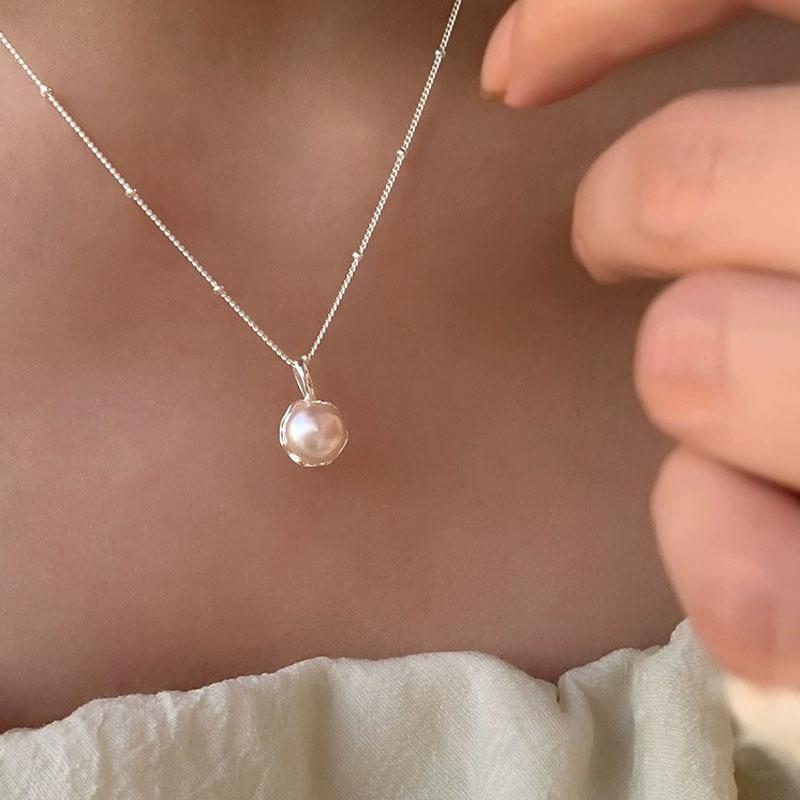 Instagram Style 925 Pure Silver Single Natural Pearl Necklace for Women's Elegance, Light Luxury, Irregular Feeling Pendant with Collar Chain