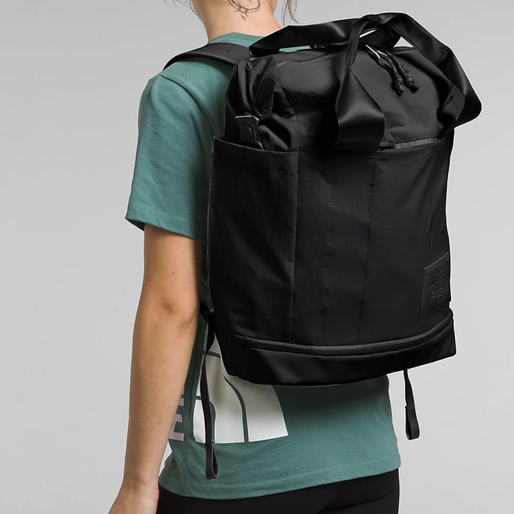 The North Face 26L Backpack Double Shoulder Outdoor Bag Crinkle Fabric Black Women's NF0A81DWJK3
