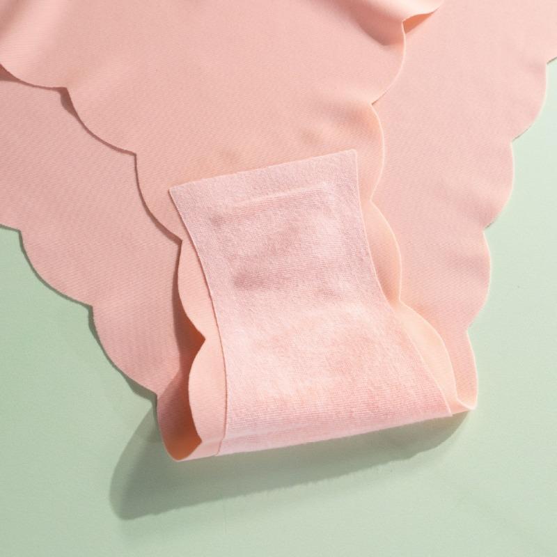 Übergröße Damen Frühling und Sommer Wellenkante Eis-Seide Unsichtbar Ohne Abdrücke Niedrige Taille Dreiecksslips