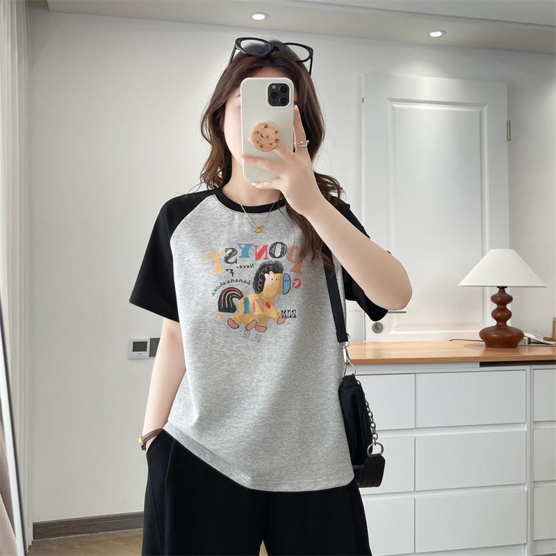 Plus Size Women's Color Block Cartoon Print Round Neck Slimming Top