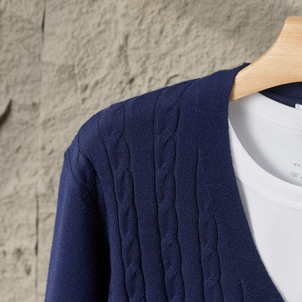 2025 Autumn/Winter Men's Casual Korean Style V-Neck Cardigan Sweater