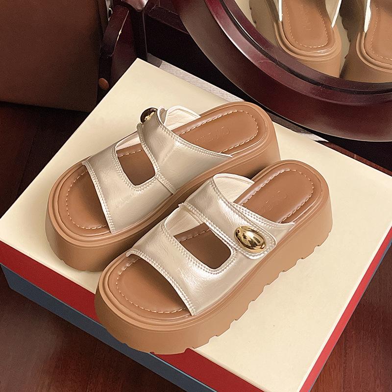 

Retro cool slippers women s summer new casual thick-soled one-word drag women s sandals holiday wind beach shoes 40 шампанського