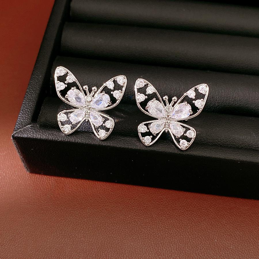 Zircon Butterfly Ear Clip: Elegant, Non-Piercing Earrings for Women