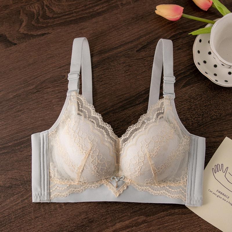 New Small Chest Gathering Thickened Flat Chest Adjustment Type Closed Breast Upper Support Lace No Steel Ring Bra Cover