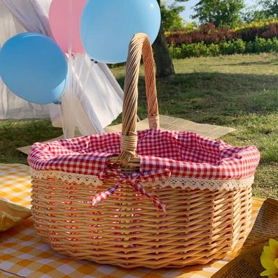 Handgeflochtener Weiden-Picknickkorb