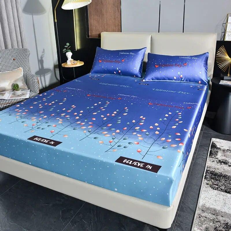 Home Luxury Mattress Cover Three-piece Double Household Bedspread Non-slip Washable Queen Size Bed Cover with Pillowcases