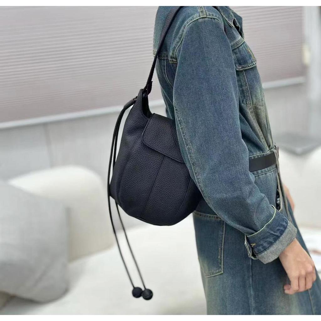 Genuine Leather Pumpkin Bucket Bag - 2025 A/W Collection, Women's Versatile Casual Fashion Shoulder/Crossbody, Large Capacity