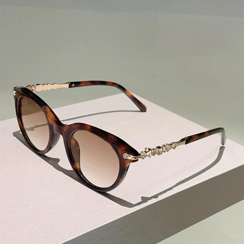 Round Sunglasses with Rhinestones Women  New in Gradient Outdoor Decor Shades Trendy Luxury Brand Design Sun Glasses