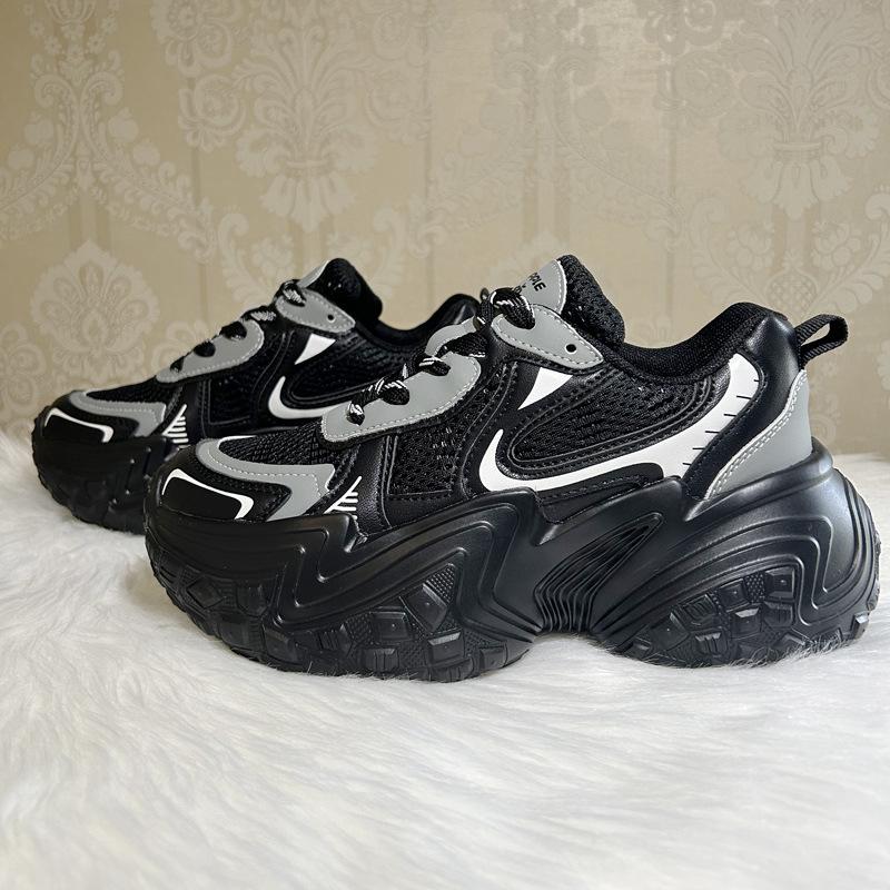 

[Style] Spring and summer new high-end running sports and leisure dad shoes 35