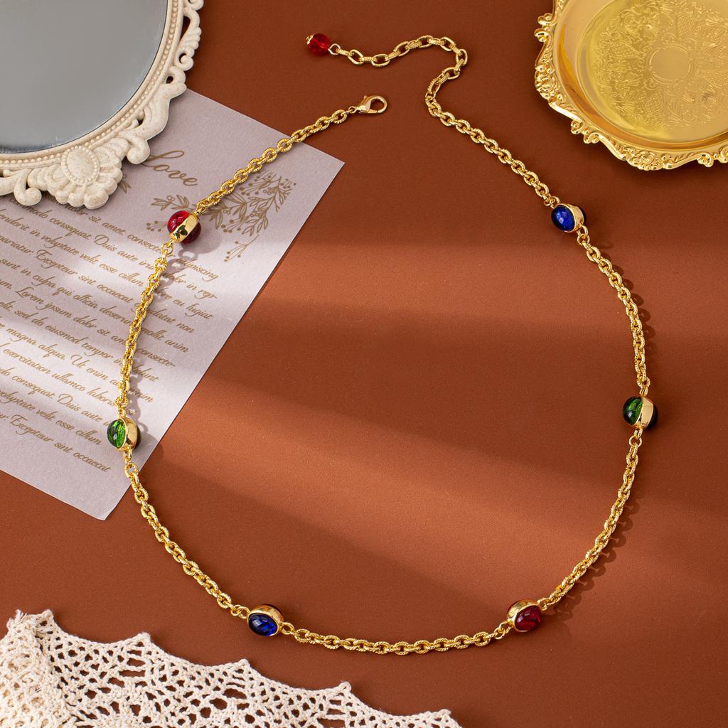 Qingdao Vintage Handcrafted Simple and Exquisite Summer Long Set, Court Sweater, Chain Fragrance Family Style Necklace