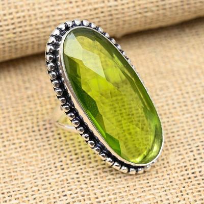 Wunderschöner Peridot-Edelstein, handgefertigter Ringschmuck aus 925er Sterlingsilber