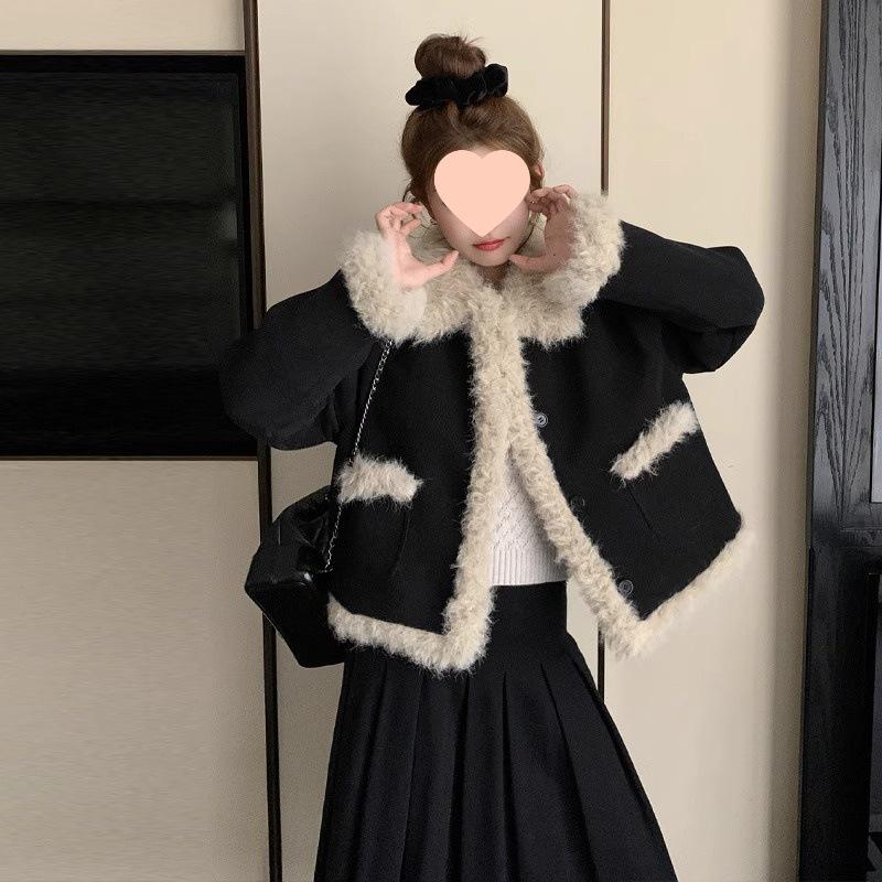 2025 Winter Women's French Chic Black Corduroy Lambswool Coat – Petite Eco-friendly Fur Plush Top