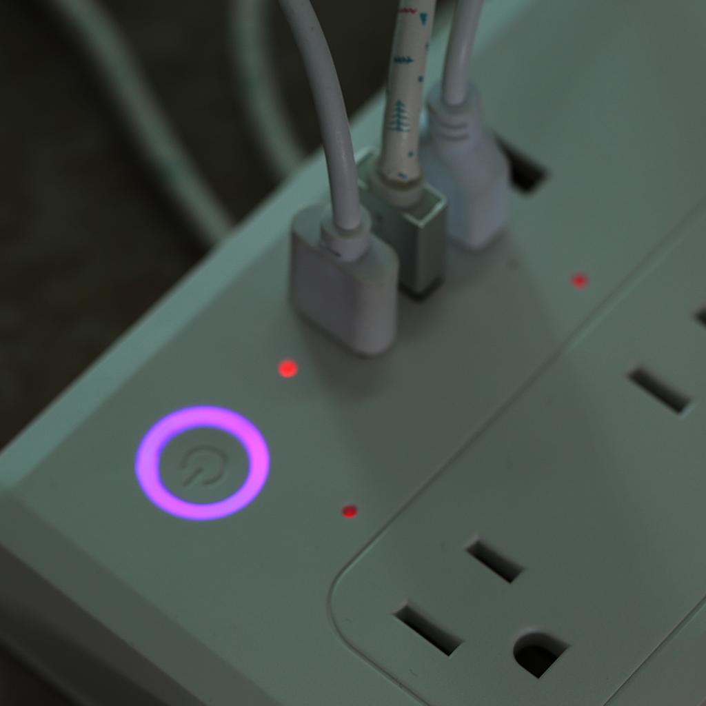 Multiprise WiFi Protection Surtension Intelligente 4 Ports USB Prise Contrôlée Vocalement