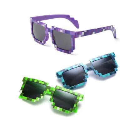 Hot 20 Stili Moda Occhiali da Sole Bambini Cos Play Azione Gioco Giocattolo Minecrafter Occhiali Quadrati con Custodia in EVA Giocattoli per Bambini Regalo