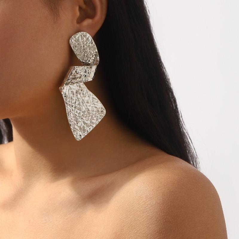 Personality Fashion Earrings Cold Wind Irregularly Folded Geometric Alloy Earrings