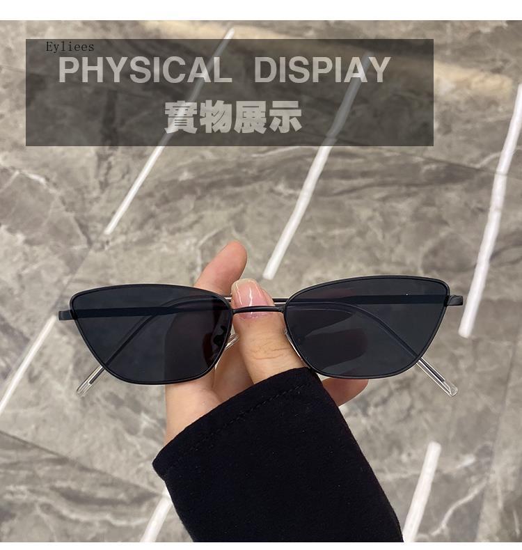 Classic Retro Metal Punk Square Sunglasses Women Men Vintage Trendy Gold Small Frame Pilot Sun Glasses Gafas De Sol