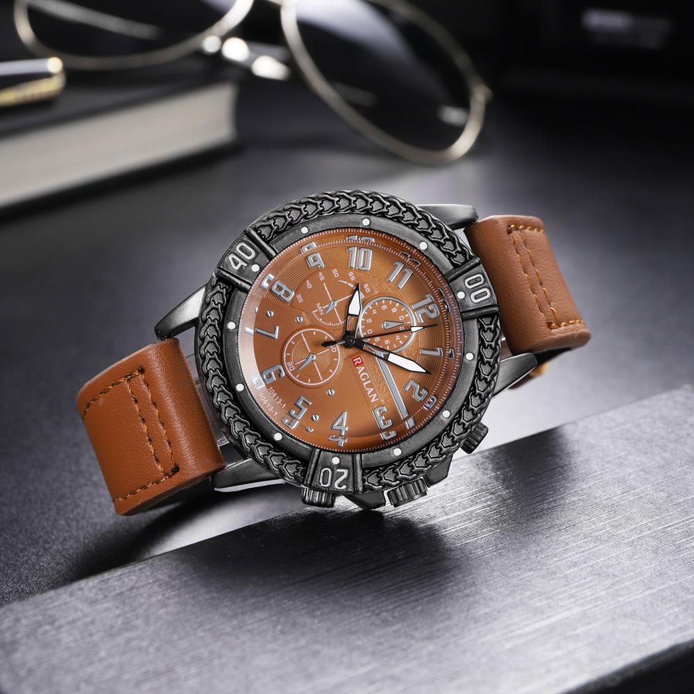 New Casual Men's Quartz Watch – Retro Sports Design with Silicone Strap, Black and Blue