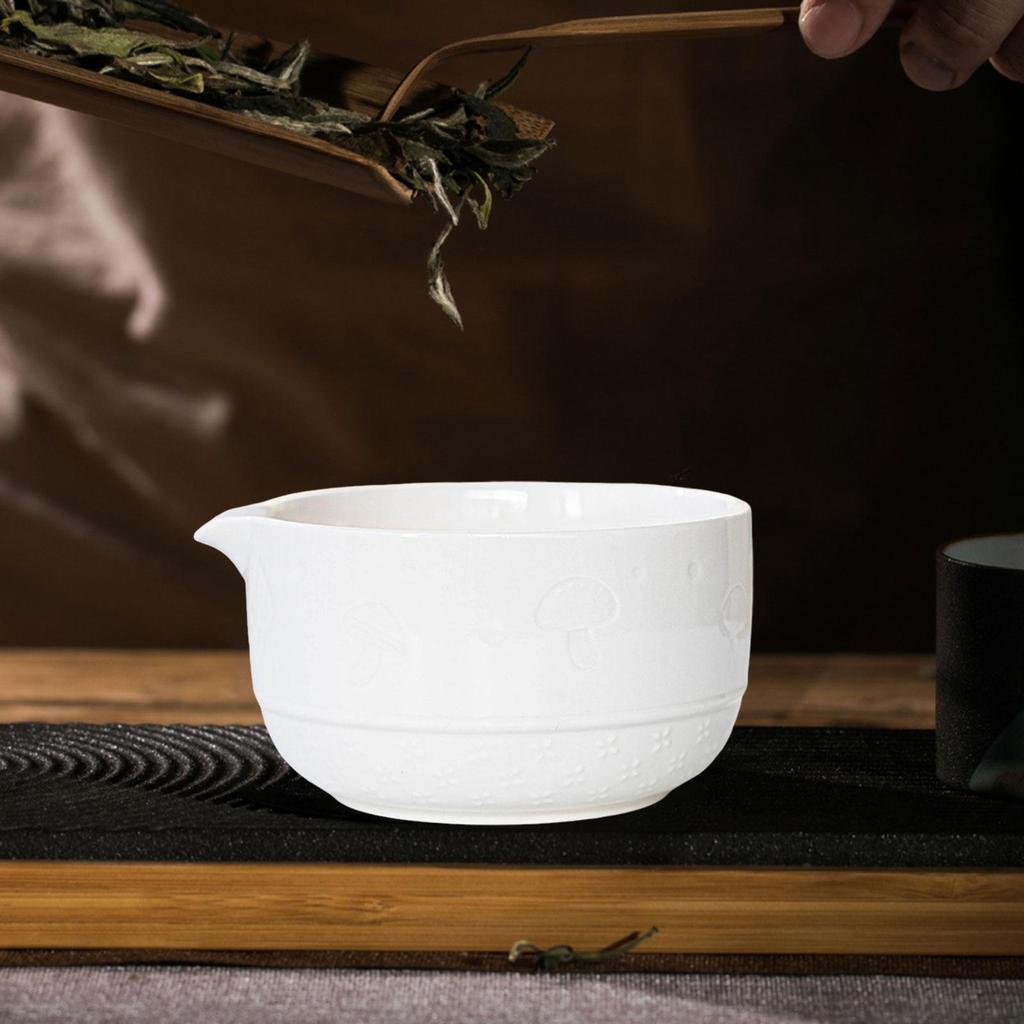 Ceramiczna Japońska Miseczka Matcha Chawan z Dzióbkiem do Nalewania Tradycyjna Ceremonia Herbaciana