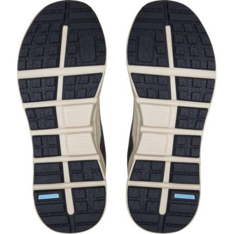 On Cloudhero Soft And Comfortable Abrasion Resistant Low top Kids' Outdoor Shoes Black Kids' 3KE10033142