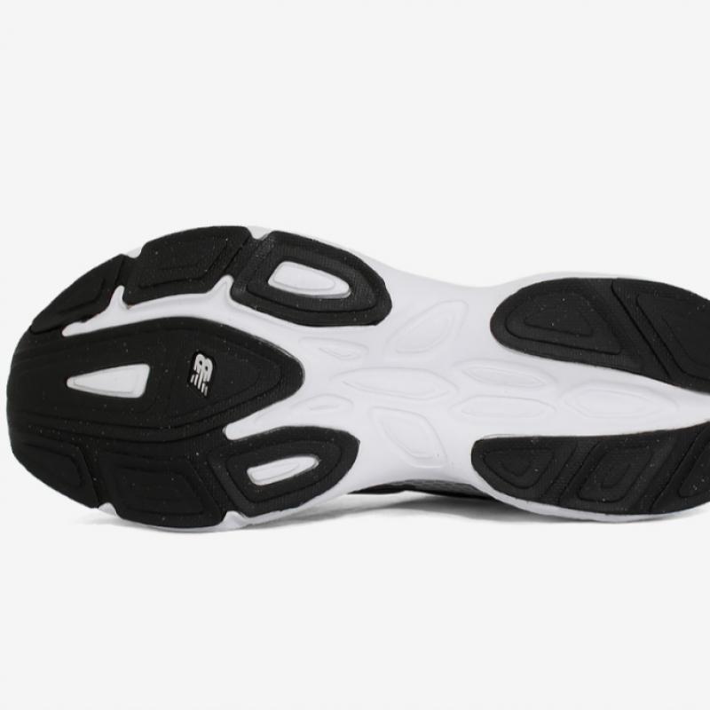 New Balance Fresh Foam Amasted Laufschuhe