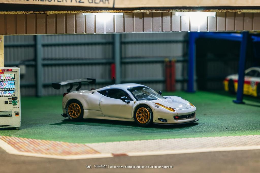 TARMACWORKS Ferrari 458 Italia GT3 White Completed Product 1/64 T64R-074-WH